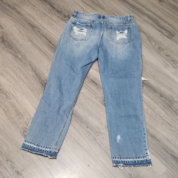 Fashion Nova Super Distressed Raw Hem High Waisted Cropped Med Blue Jeans - Picture 8 of 8